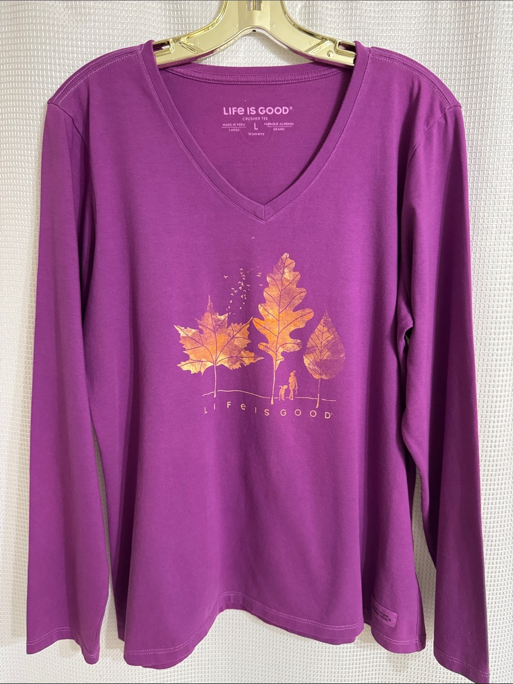 Women’s Like new “Life is Good” crusher long sleeve tee.  Size L